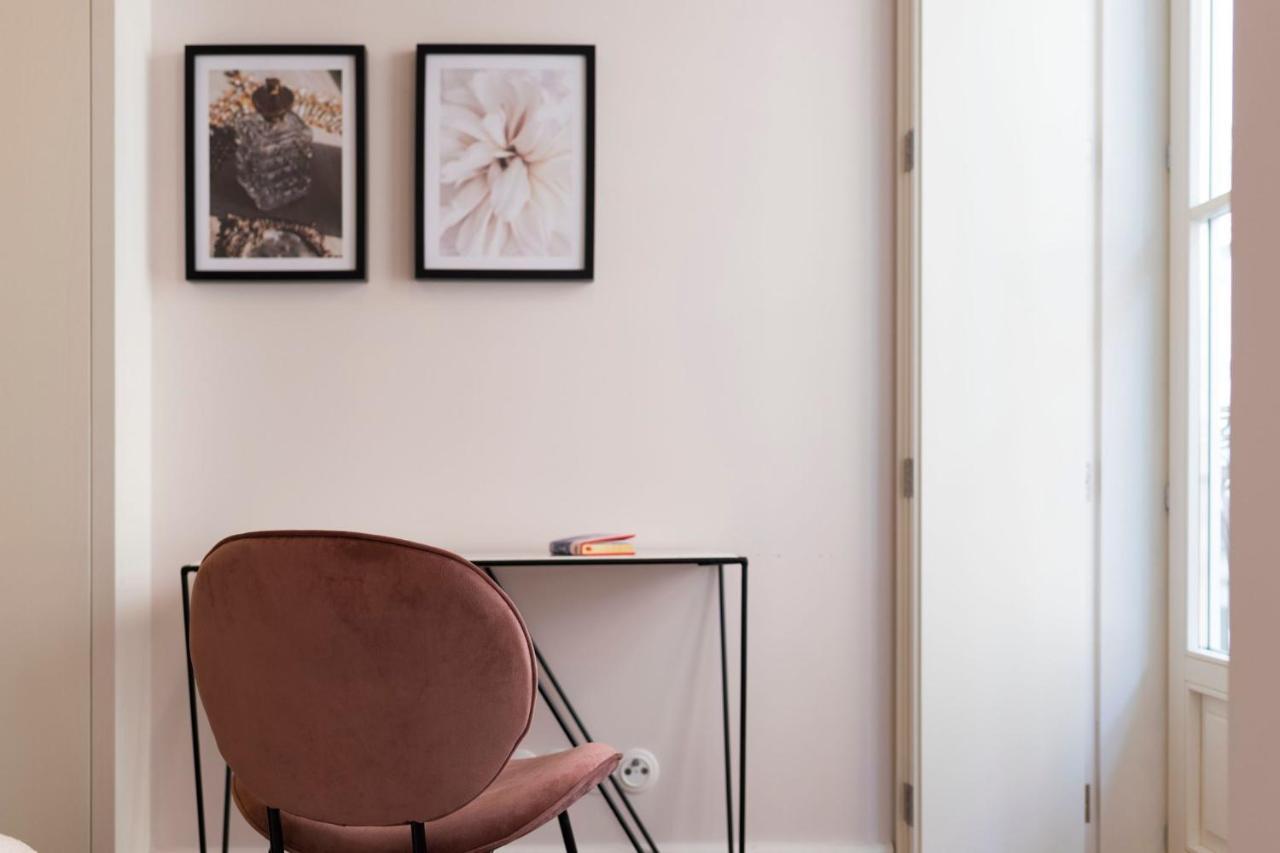 Mouzinho Luxury 3Br Flat L 5 Min Walk To Ribeira By Lovelystay OOporto Extérieur photo