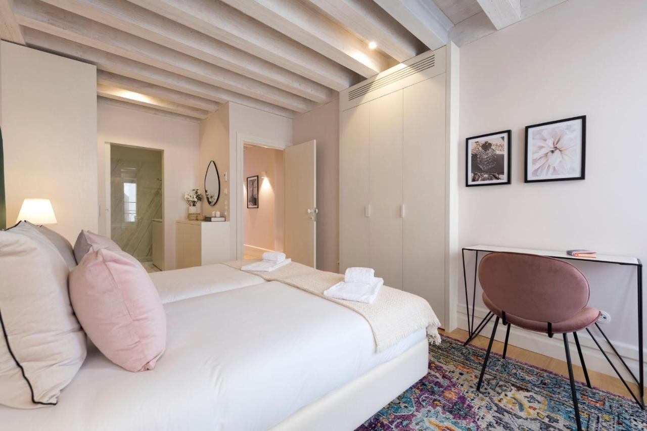 Mouzinho Luxury 3Br Flat L 5 Min Walk To Ribeira By Lovelystay OOporto Extérieur photo